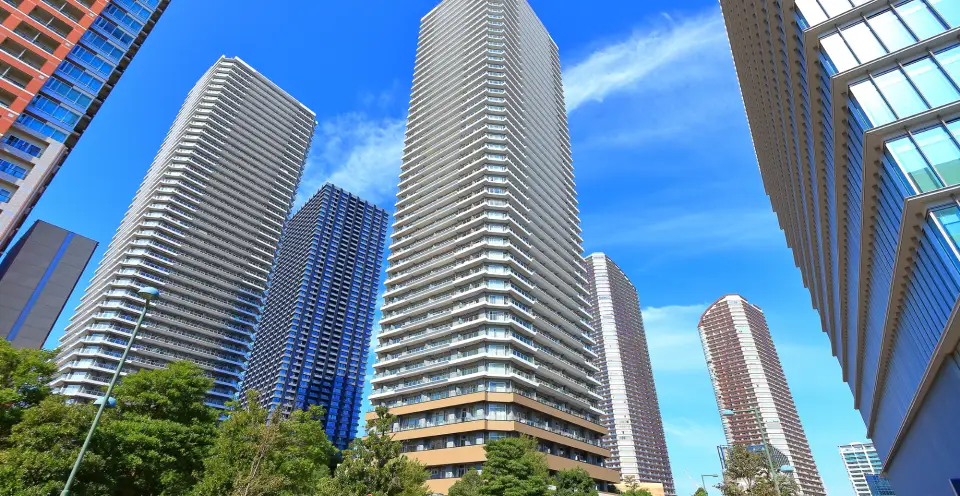 オフィスビルの写真